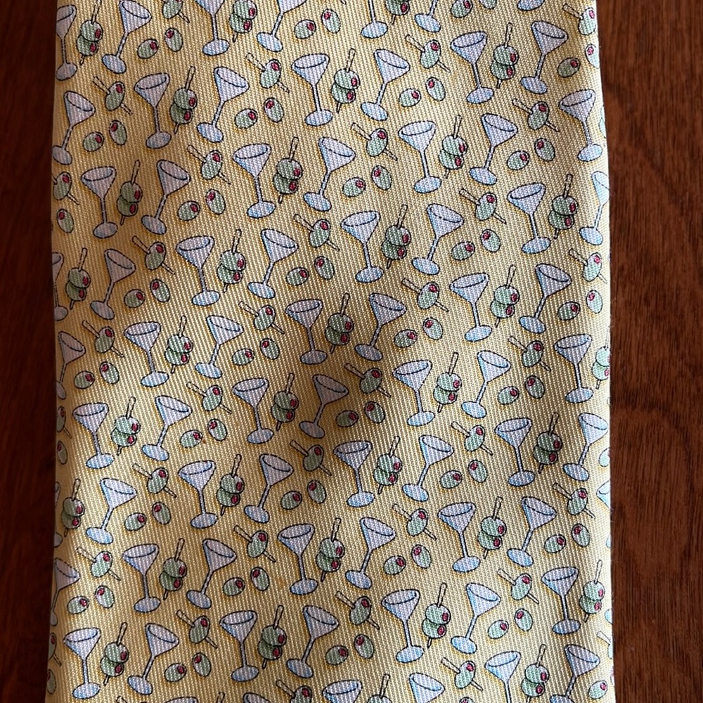 Vineyard Vines silk tie - martini